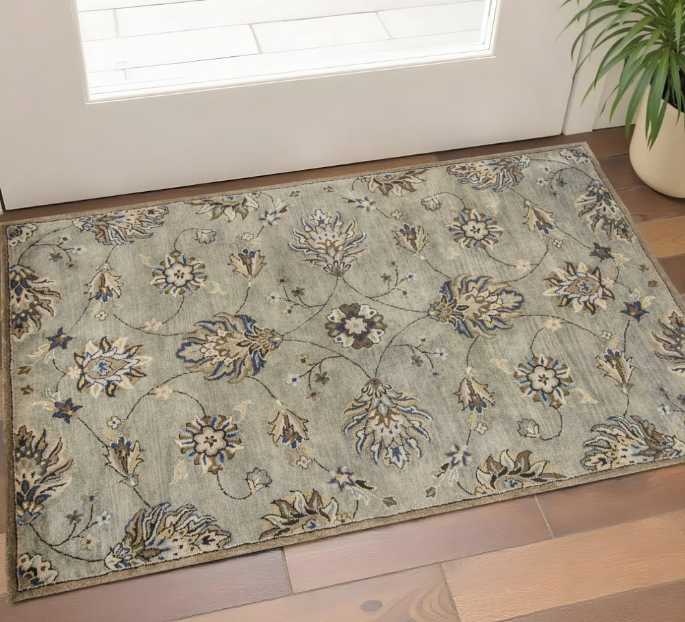 HomeRoots 8' Hand-Tufted Wool Floral Area Rug in Gray, Ivory & Brown - Elegant Design for Timeless Décor 3' X 5' 352327