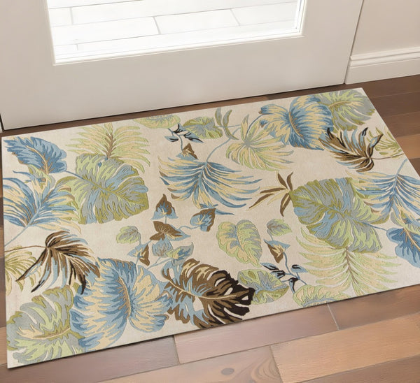 HomeRoots 5' Luxurious Hand-Tufted Wool Area Rug with Botanical Blue Leaves - Organic Elegance for Any Room 3' X 5' 352450