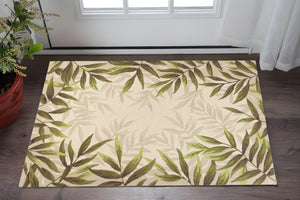 HomeRoots 5' Hand-Tufted Wool Area Rug with Elegant Ivory and Green Botanical Design for Cozy Interiors 3' X 5' 352452
