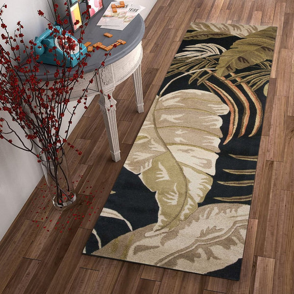 HomeRoots 5' Elegant Hand-Tufted Wool Area Rug with Botanical Leaves Design for Cozy Living Spaces and Style 8' Runner 352478