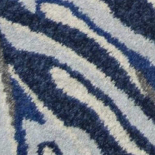 HomeRoots 8' Transform Your Space with a Blue and Gray Botanical Leaves Area Rug for Modern Elegance & Comfort 5' X 8' 352516