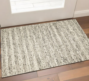 HomeRoots 5' Hand-Woven Gray and Ivory Wool Striped Area Rug for Timeless Elegance and Cozy Comfort 3' X 5' 352533