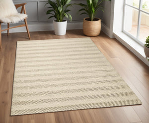 HomeRoots 5' Hand-Woven Ivory and White New Zealand Lambs Wool Area Rug for Stylish Home Décor and Comfort 3' X 5' 352534