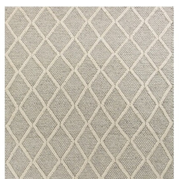Homeroots 3' X 5' Grey Braided Diamonds Wool Indoor Area Rug  Wool 352537