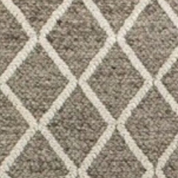 HomeRoots 5' Hand-Woven Wool Area Rug in Dark Gray and Ivory Diamond Design for Timeless Home Style 3' X 5' 352538