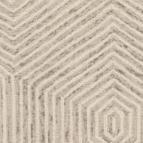 Homeroots 5' X 7' Ivory Geometric Hexagon Wool Indoor Area Rug  Wool 352547