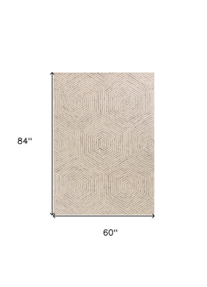 Homeroots 5' X 7' Ivory Geometric Hexagon Wool Indoor Area Rug  Wool 352547