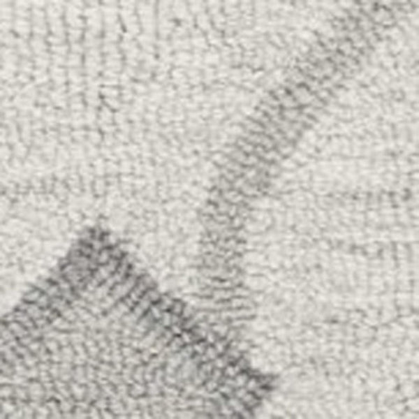 HomeRoots 8' Elegant Hand-Tufted Wool Area Rug in Ivory and Gray Ogee Pattern for Cozy Modern Spaces 5' X 7' 352552