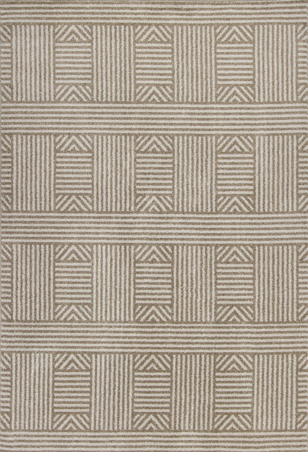 Homeroots 7' X 9' Beige And Ivory Geometric Indoor Outdoor Area Rug  Polypropylene 352602