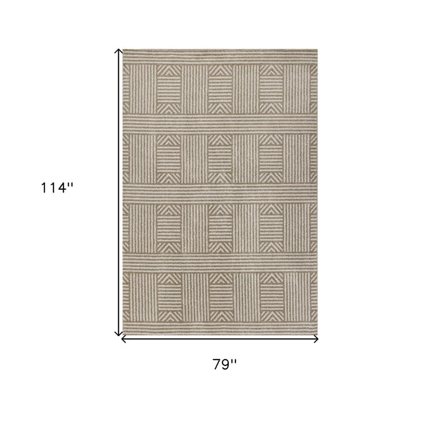 Homeroots 7' X 9' Beige And Ivory Geometric Indoor Outdoor Area Rug  Polypropylene 352602