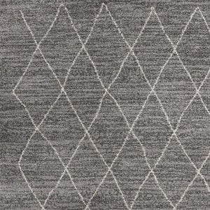 Homeroots 5' X 8' Grey Geometric Diamond Indoor Area Rug  Polypropylene 352696