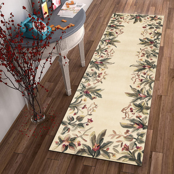 Homeroots 8' Ivory Wool Tropical Floral Hand Tufted Runner Rug  Wool 352765