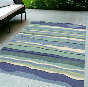 Homeroots 5' X 7' Ocean Abstract Design Uv Treated Indoor Outdoor Area Rug  Polypropylene 352773