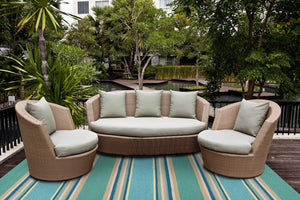 HomeRoots 8' Handmade Blue Striped Area Rug - Coastal-Inspired Design for Indoor & Outdoor Spaces, Durable Style 5' x 8' 352779
