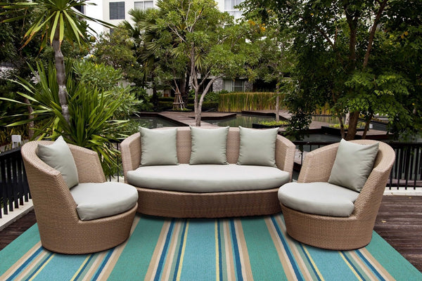 HomeRoots 8' Handmade Blue Striped Area Rug - Coastal-Inspired Design for Indoor & Outdoor Spaces, Durable Style 5' x 8' 352779