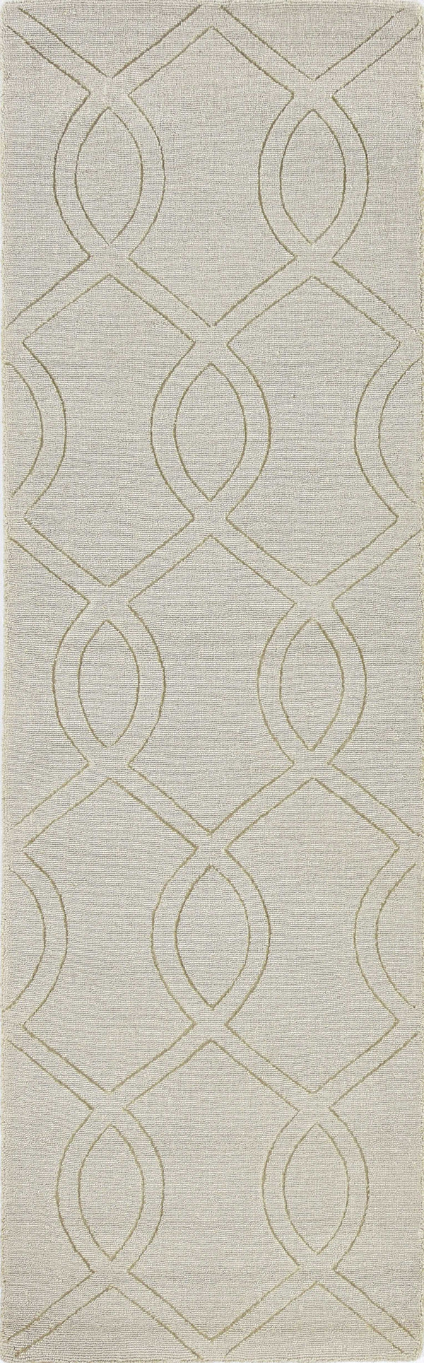 Homeroots 8' Ivory Wool Quatrefoil Hand Tufted Runner Rug  Wool 352812
