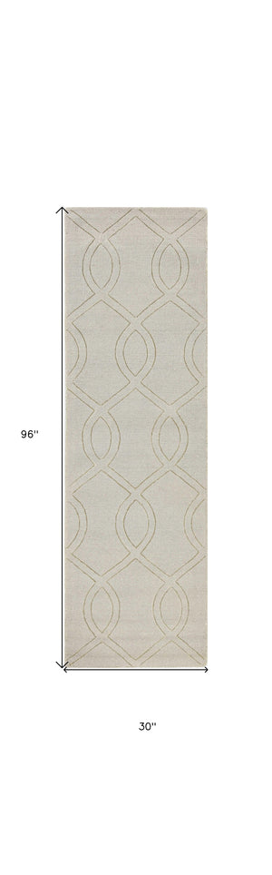 Homeroots 8' Ivory Wool Quatrefoil Hand Tufted Runner Rug  Wool 352812