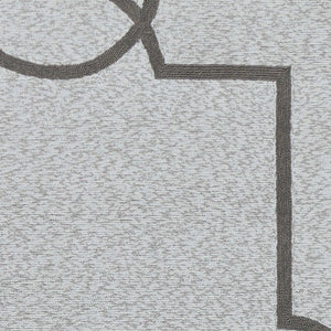 Homeroots 5' X 7' Ivory Indoor Outdoor Area Rug  Polypropylene 352827