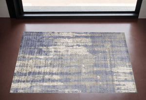 HomeRoots 5' Gray and Ivory Abstract Hand Loomed Area Rug - Soft Viscose Pile for Modern Elegance and Comfort 3' X 5' 352897