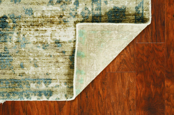 HomeRoots 5' Hand Loomed Beige and Blue Floral Medallion Area Rug – Artisanal Charm for Your Living Space 3' X 5' 352900