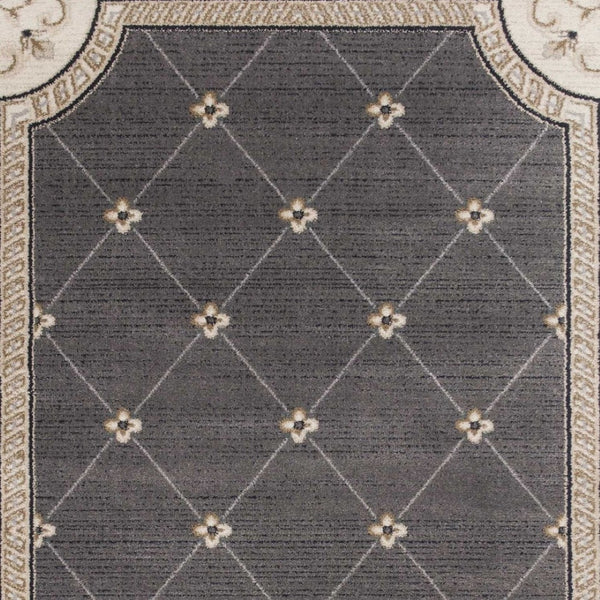 HomeRoots 8' Gray and Ivory Floral Round Rug - Elegant Traditional Design for High-Traffic Living Spaces 8' X 10' 352973