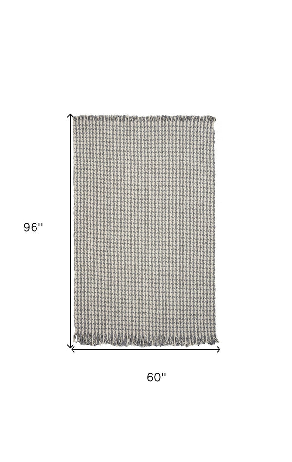 HomeRoots 7' Gray and Ivory Wool Hand Woven Area Rug – Unique Artisan Craftsmanship for Timeless Elegance 5' X 8' 353055