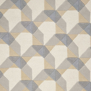 HomeRoots 3'' Ivory Gray and Cream Wool Geometric Area Rug - Soft, Modern Elegance for Any Space 5' X 8' 353102