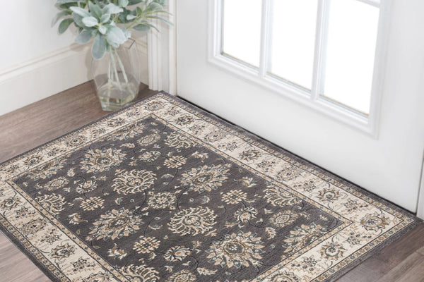 Homeroots 3' X 5' Gray And Ivory Floral Area Rug  Polypropylene 353460