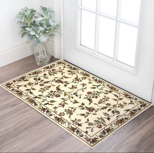 Homeroots 3' X 5' Ivory Machine Woven Floral Vines Indoor Area Rug  Polypropylene 353614