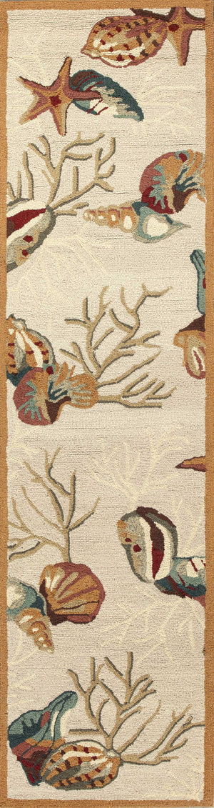 Homeroots 8' Beige Hand Hooked Sea Shells Indoor Runner Rug  Polyester 353711