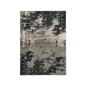 HomeRoots 7' Black and Silver Abstract Area Rug – Modern Design for Stylish Comfort in High-Traffic Spaces 3' X 5' 353742