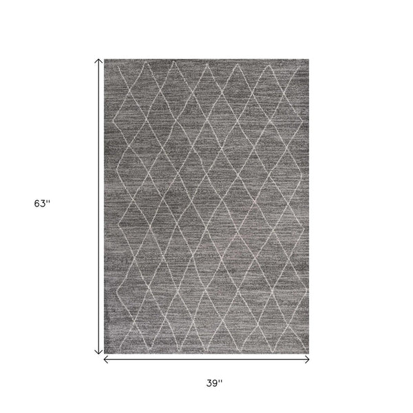 HomeRoots 5' Gray and Ivory Geometric Area Rug – Modern Elegance, Stain-Resistant, Durable for Busy Homes 3' X 5' 353763