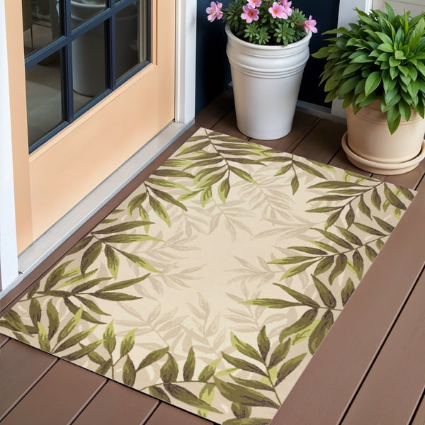 HomeRoots 8' Handmade Beige Floral Area Rug - Durable Indoor/Outdoor Comfort for Any Space, Low Maintenance Style 3' X 5' Rectangle 353840
