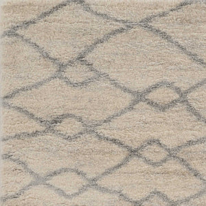 Homeroots 4' X 6' Ivory Grey Machine Woven Chain Link Indoor Area Rug  Polypropylene 353906