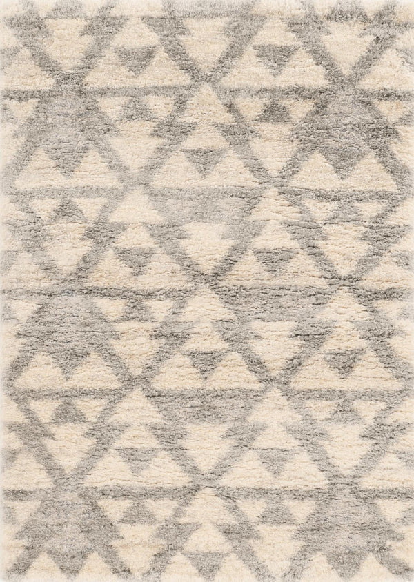 HomeRoots 5' Ivory and Gray Geometric Area Rug - Modern, Durable, Stain-Resistant Design for High-Traffic Spaces 4' X 6' 353907