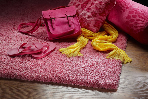 Homeroots 3' X 5' Hot Pink Indoor Shag Rug  Polyester 353935