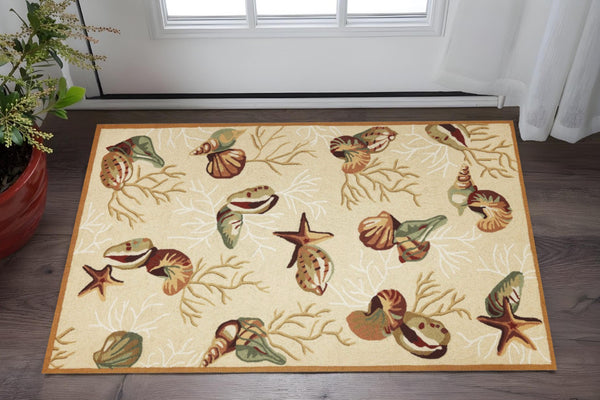 HomeRoots 3' Hand-Tufted Coastal Area Rug Featuring Beige, Green, and Brown Seashell Motif for Any Room 3' X 5' 353941