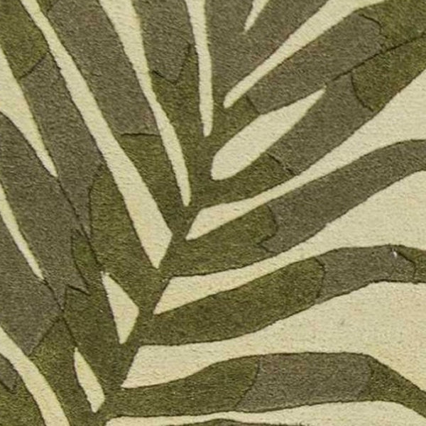 HomeRoots 5' Hand-Tufted Wool Area Rug with Elegant Ivory and Green Botanical Design for Cozy Interiors 2' X 4' 353974