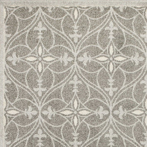 HomeRoots 7' Gray Moroccan Indoor Outdoor Area Rug - Stylish Quatrefoil Design for Versatile Spaces & Easy Care 5' x 8' 354071