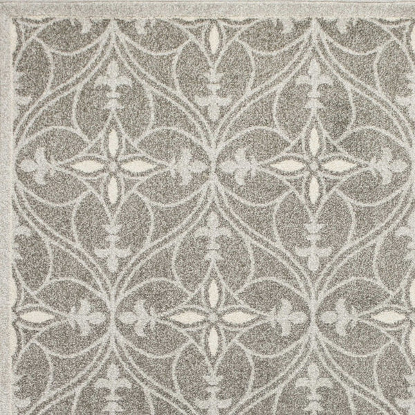 HomeRoots 7' Gray Moroccan Indoor Outdoor Area Rug - Stylish Quatrefoil Design for Versatile Spaces & Easy Care 5' x 8' 354071