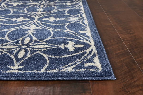 Homeroots 5' X 8' Denim Classical Pattern Uv Treated Area Rug  Polypropylene 354072