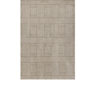 Homeroots 5' X 8' Beige And Ivory Geometric Indoor Outdoor Area Rug  Polypropylene 354074