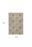 Homeroots 5' X 8' Beige Geometric Indoor Outdoor Area Rug  Polypropylene 354075