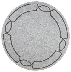 Homeroots 7' Round Ivory Round Indoor Outdoor Area Rug  Polypropylene 354105