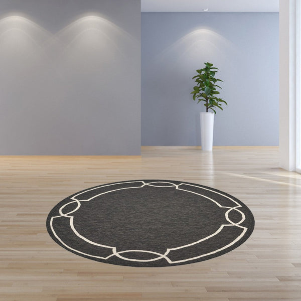 HomeRoots 7' Onyx and Ivory Geometric Handmade Area Rug for Indoor and Outdoor Spaces, Durable Design 7' Round Round 354111