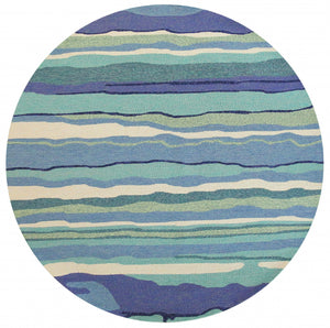 Homeroots 8' Round Blue Round Abstract Handmade Indoor Outdoor Area Rug  Polypropylene 354123