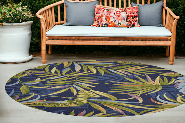 Homeroots 8' Round Blue Round Floral Handmade Indoor Outdoor Area Rug  Polypropylene 354134
