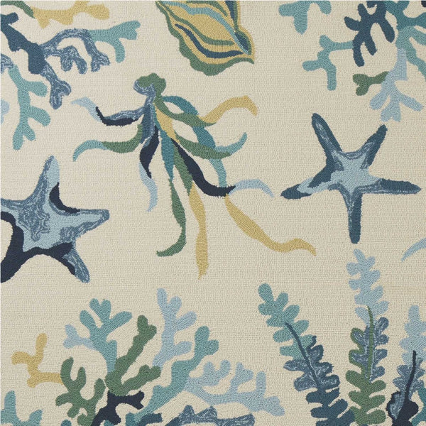 HomeRoots 3' Hand-Tufted Area Rug with Ivory and Blue Seashell Design – Coastal Charm for Any Room 7' Round 354135