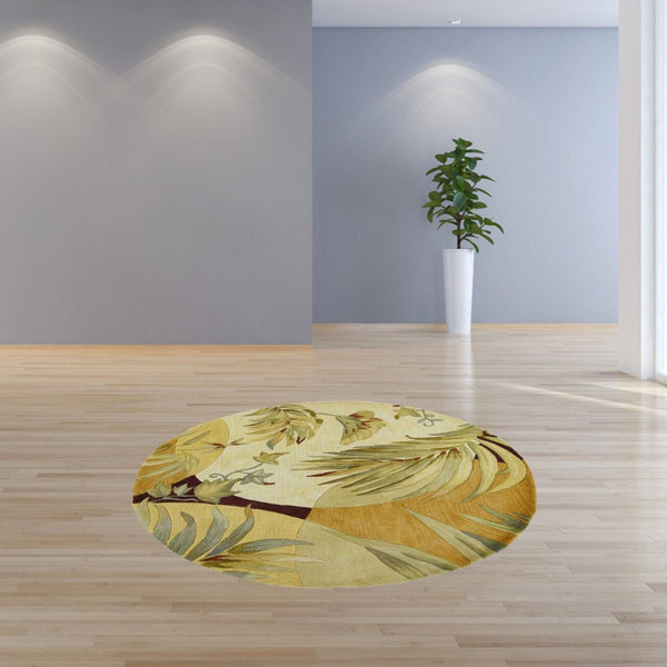 HomeRoots 5' Coral Green and Ivory Hand-Tufted Wool Area Rug with Tropical Botanical Design for Elegant Spaces 5' Round 354146