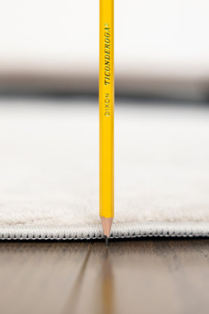 English Elm CURVE Silver Round Rug 41" x 41" - Jaquard Woven Polyester, Low 0.6" Pile, Durable Kid & Pet Friendly B186P261390